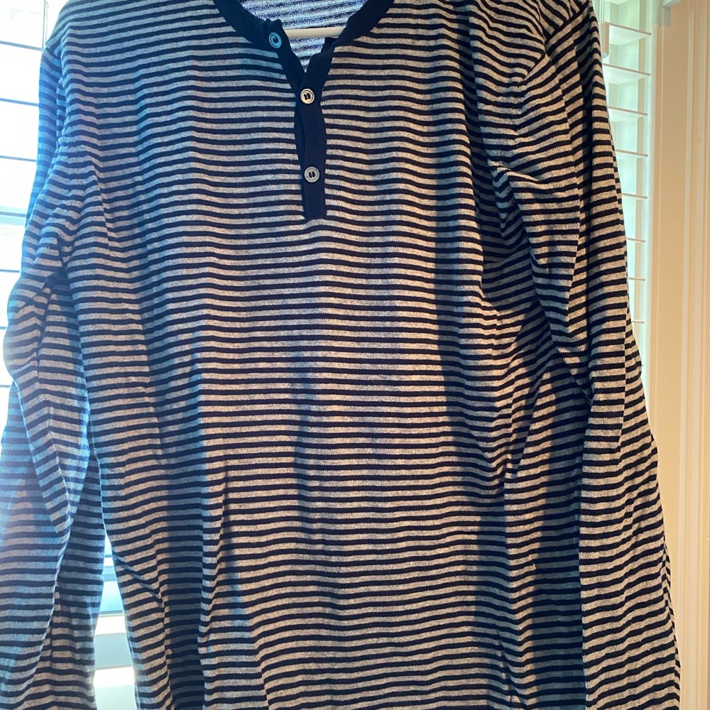 Men’s stripped sweater